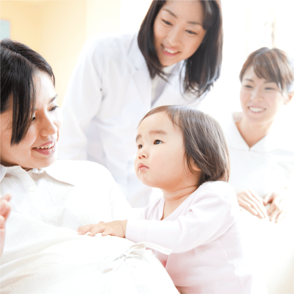 病室で人が集まっているイメージ図